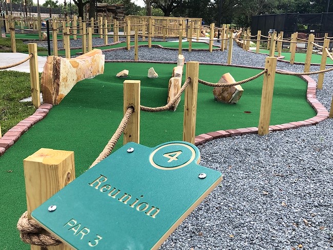 Putting 4 that reads 