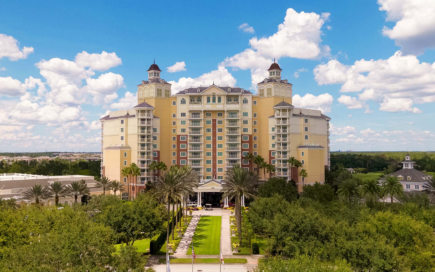 Experience Reunion Resort in Real Time — Live Webcam View